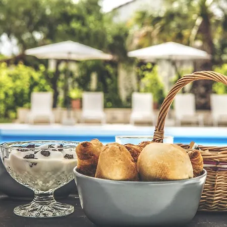The Palm Garden - Idyllic Pool In A Oasis Apart-hotel Ermones